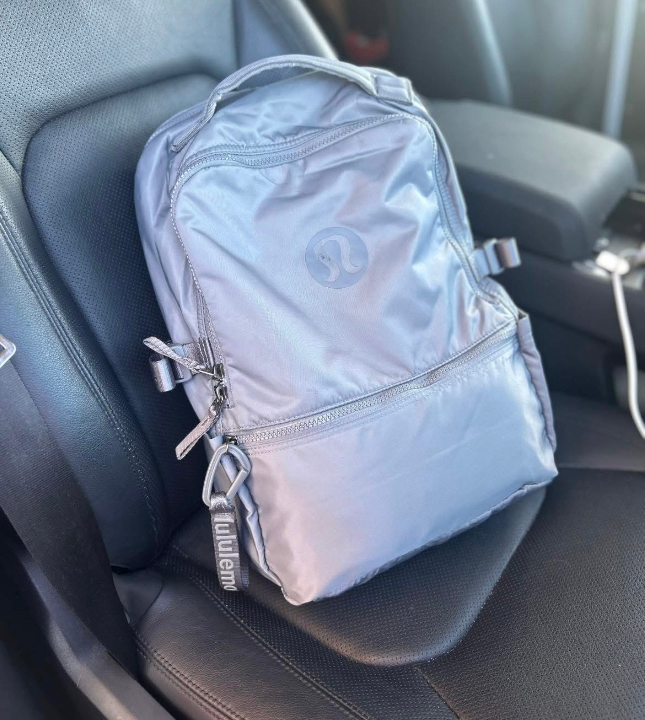 Solid backpack 🎒 🍋