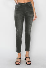 Load image into Gallery viewer, RISEN Full Size High Rise Ankle Skinny Jeans
