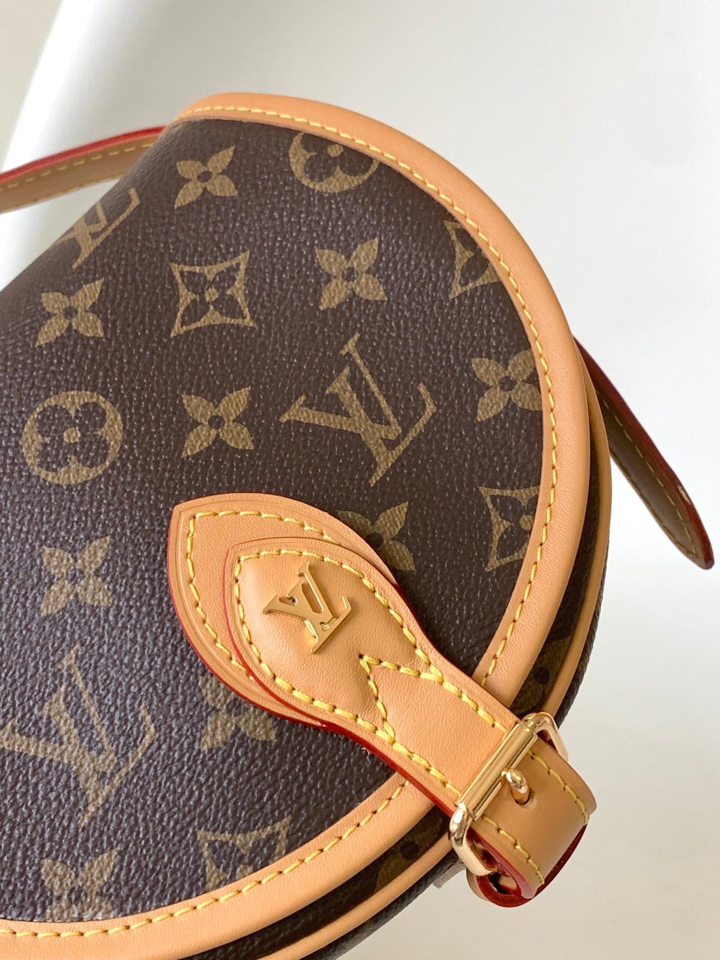 Mirror Circle Crossbody