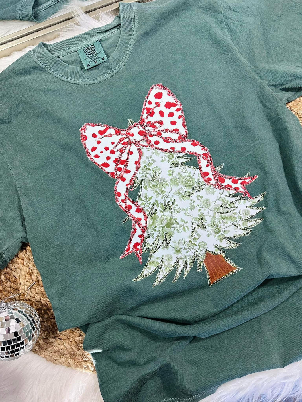 Viral Glitter Tree Tee