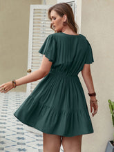 Load image into Gallery viewer, Plus Size Ruffle Hem V-Neck Short Sleeve Dress
