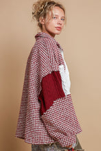 Load image into Gallery viewer, POL Houndstooth Contrast Cable Knit Pocket Shacket
