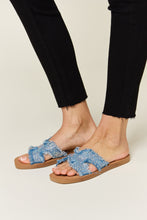 Load image into Gallery viewer, Forever Link Raw Trim Denim H-Band Flat Sandals
