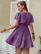 Load image into Gallery viewer, Plus Size Ruffle Hem V-Neck Short Sleeve Dress
