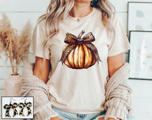 Load image into Gallery viewer, Coquette Pumpkin
