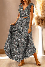 Load image into Gallery viewer, Printed Tie Back Cropped Top and Maxi Skirt Set
