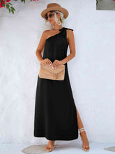 Load image into Gallery viewer, One-Shoulder Slit Maxi Dress
